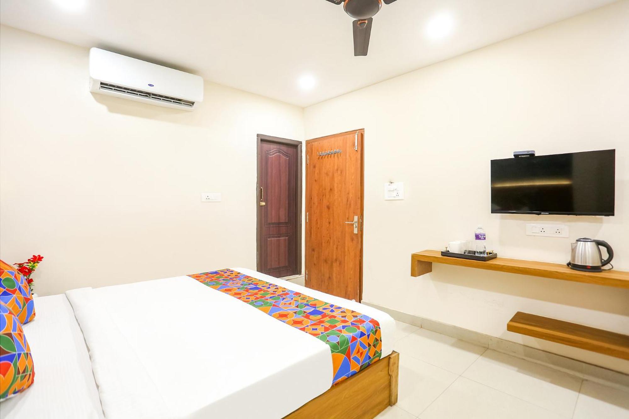Fabhotel Hari Kunj Hotel