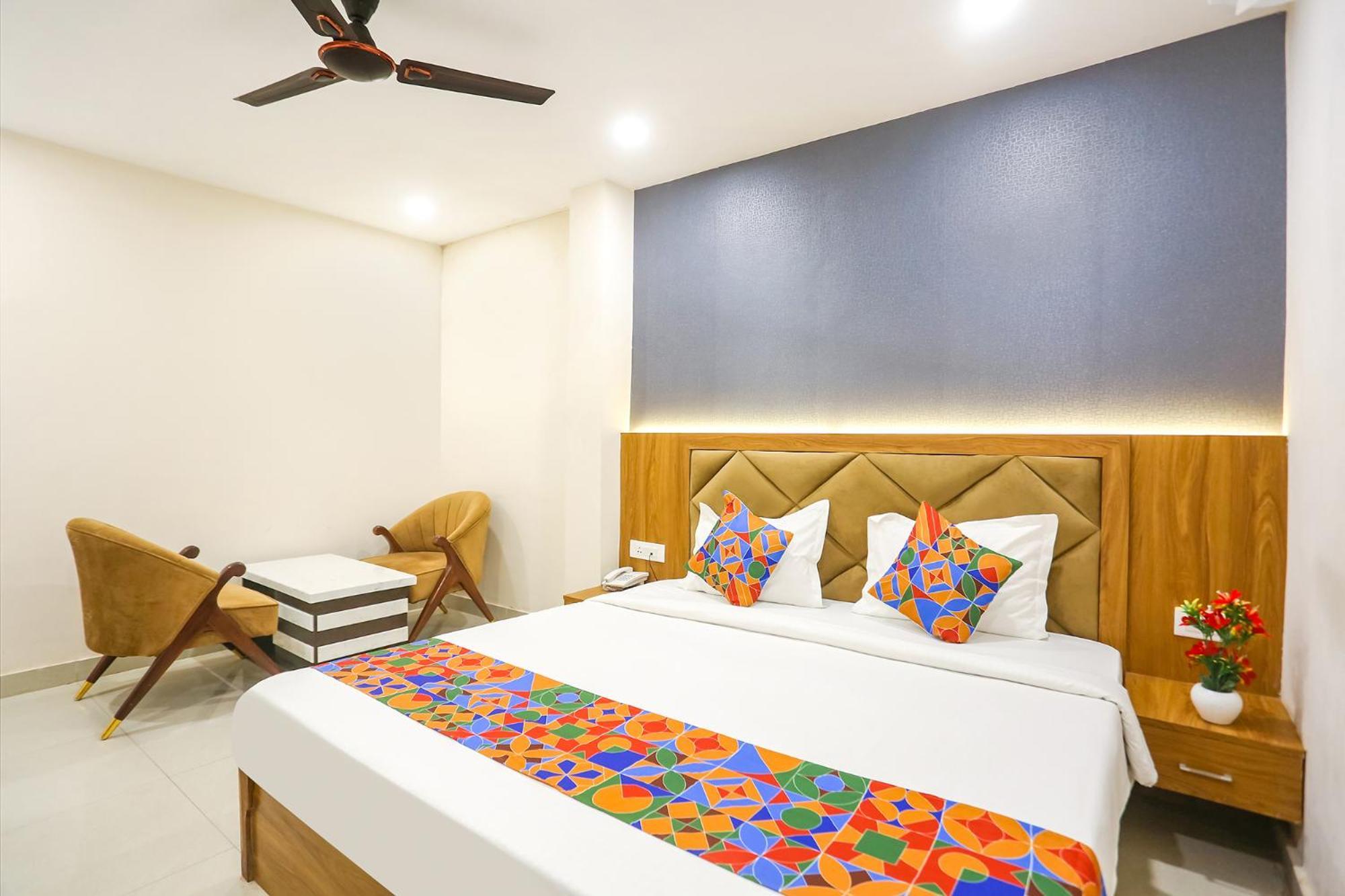 Fabhotel Hari Kunj 3*
