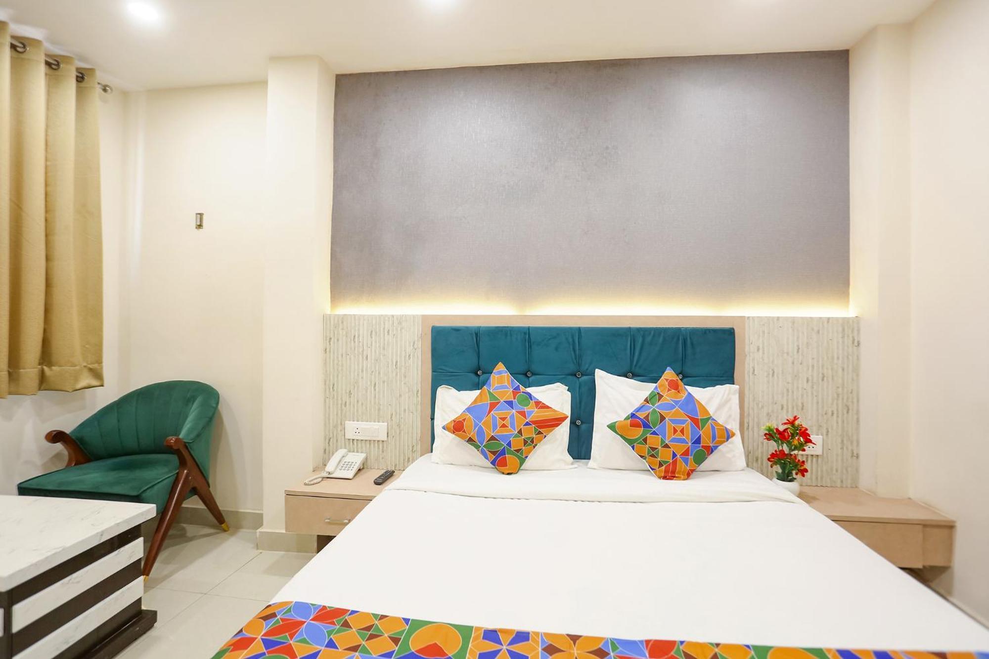 Fabhotel Hari Kunj 3*